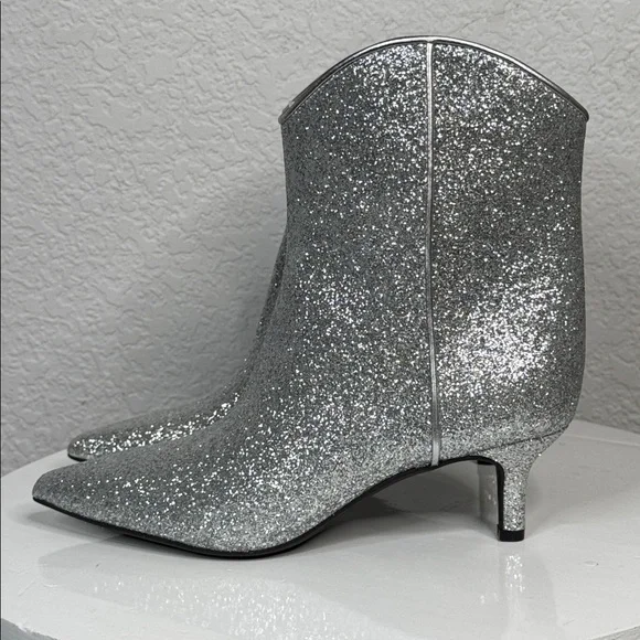 ON 34TH AATIRA TULIP GLITTER BOOTIES SILVER KITTEN HEEL POINTED TOE SIZE 7 *NIB* - Picture 5 of 15